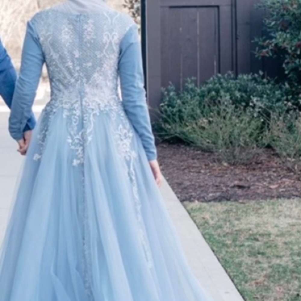 🔴SALE🔴 PROM / Homecoming/ engagement quinceanera dress/ gown size 6/8 - Picture 2 of 5